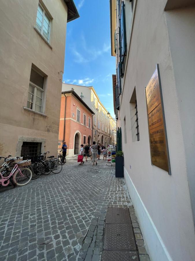 Effealatapartments - Appartamento Del Duca سينِغاليا المظهر الخارجي الصورة